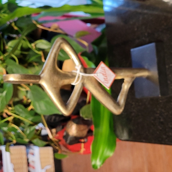 Made In India Other - 🧘🏽‍♀️Abstract Yoga Tree Pose